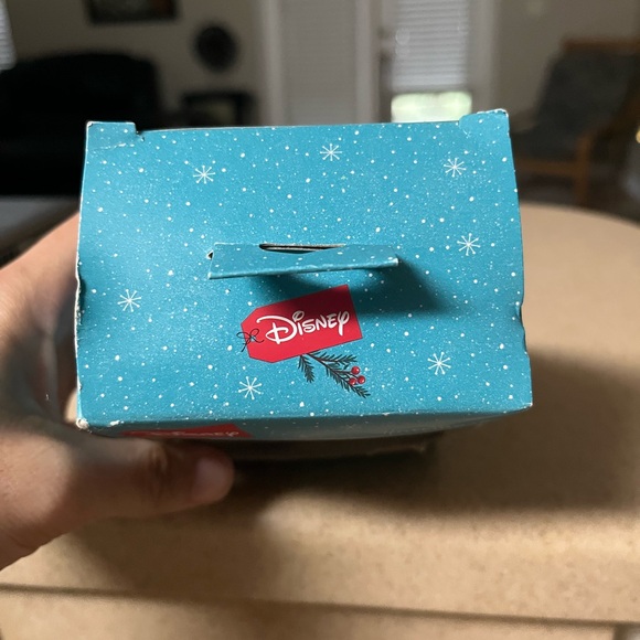 New in box Disney Hallmark 2022 Minnie Mouse Christmas Tree Ornament - Picture 4 of 7